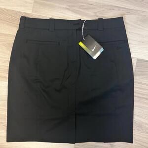 New NIKE Sports Skort Tennis / Pickle Ball / Golf /